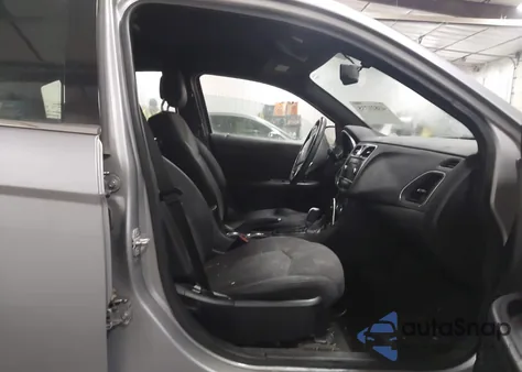 2013 Chrysler 200 Touring z USA, uszkodzony, nr VIN 1C3CCBBB8DN525061